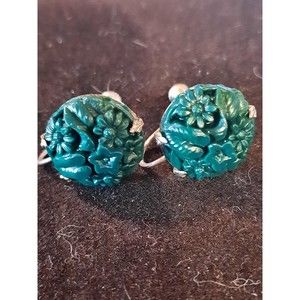 Vintage Screwback Earrings Green Carved